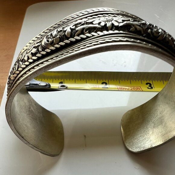 Vintage Silver-Plated Cuff Bracelet - Elegant Floral Design - 51 Grams - Picture 5 of 8